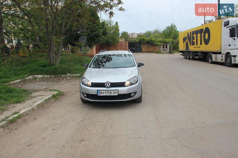 Універсал Volkswagen Golf 2012 в Одесі