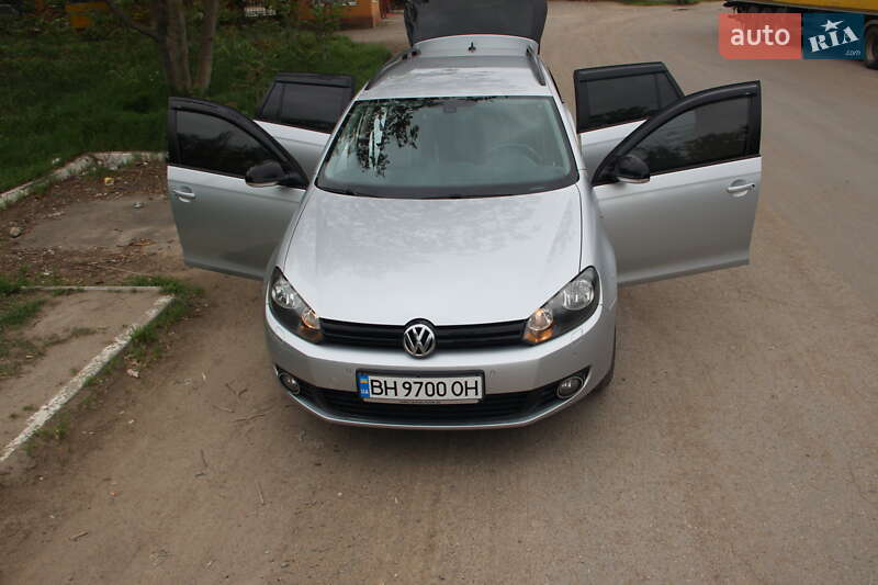 Універсал Volkswagen Golf 2012 в Одесі