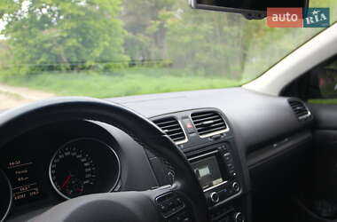 Універсал Volkswagen Golf 2012 в 