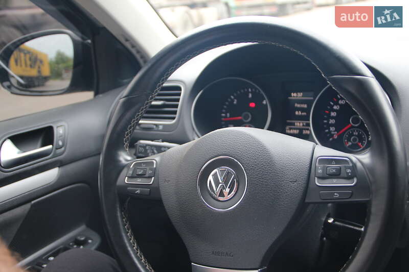 Універсал Volkswagen Golf 2012 в Одесі