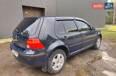 Хэтчбек Volkswagen Golf 2002 в Шепетовке