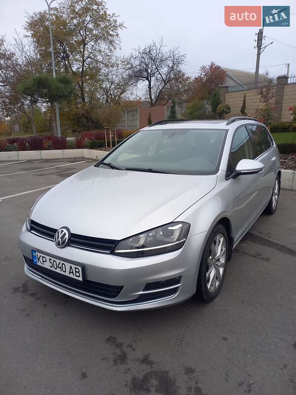 Универсал Volkswagen Golf 2015 в Запорожье
