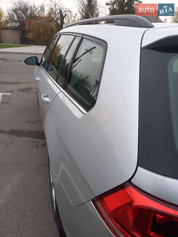 Универсал Volkswagen Golf 2015 в Запорожье