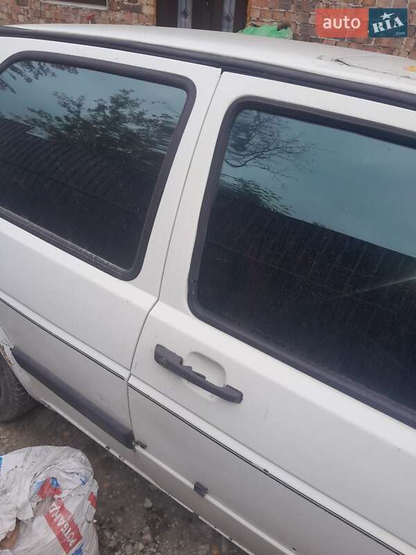 Хэтчбек Volkswagen Golf 1991 в Галиче