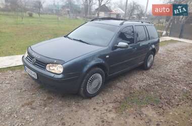 Універсал Volkswagen Golf 2000 в Тячеві