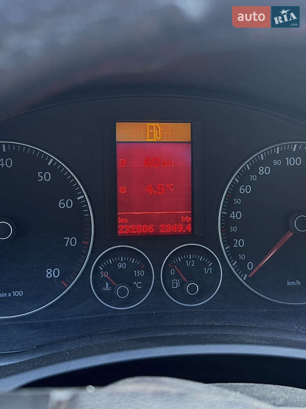 Хетчбек Volkswagen Golf 2006 в Мурованих Курилівцях