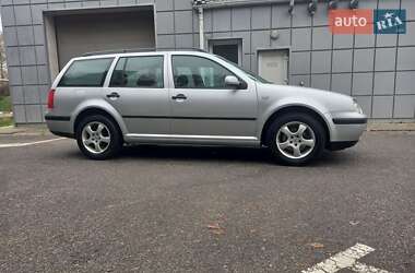 Универсал Volkswagen Golf 2002 в Львове