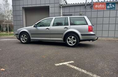 Универсал Volkswagen Golf 2002 в Львове