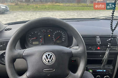 Универсал Volkswagen Golf 2000 в Ровно