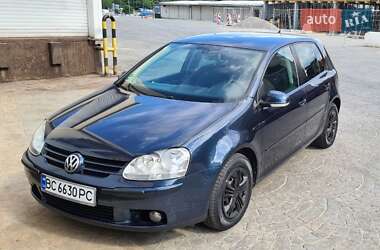 Хэтчбек Volkswagen Golf 2008 в 
