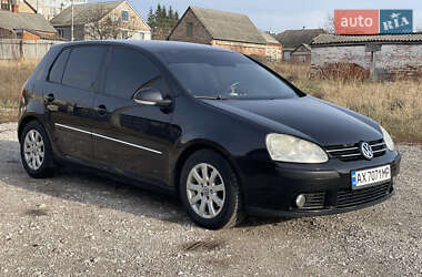 Хэтчбек Volkswagen Golf 2005 в Харькове