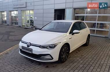 Хэтчбек Volkswagen Golf 2023 в Киеве