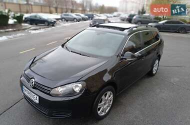 Универсал Volkswagen Golf 2009 в Киеве