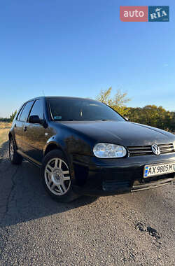 Хэтчбек Volkswagen Golf 1998 в Богодухове