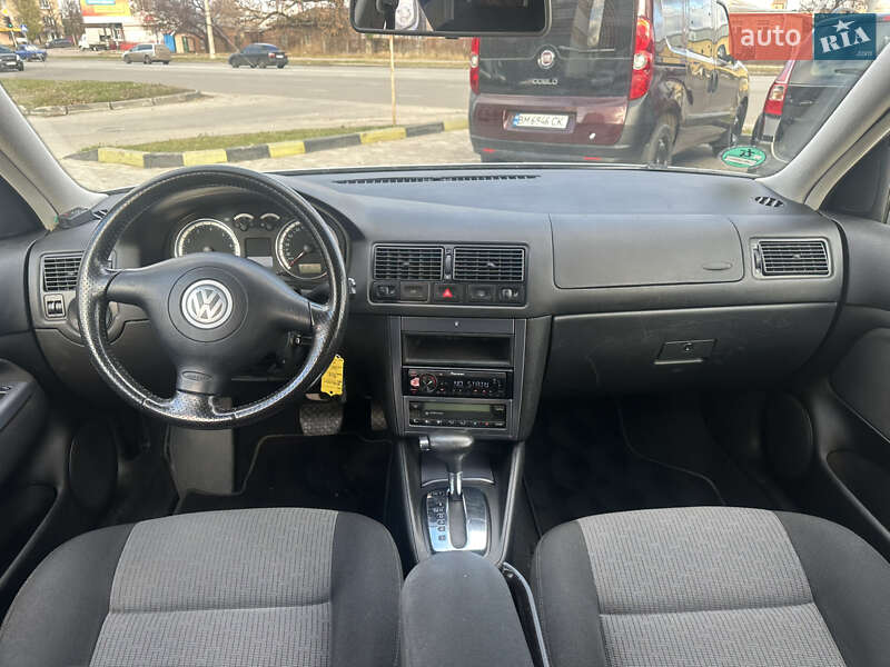 Універсал Volkswagen Golf 2005 в Сумах
