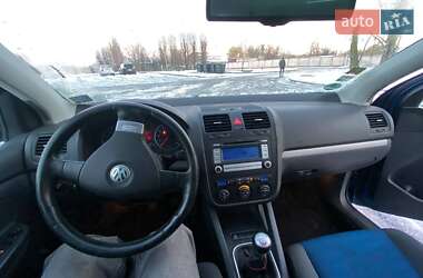 Хэтчбек Volkswagen Golf 2007 в Чернигове