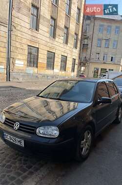 Хэтчбек Volkswagen Golf 2001 в Яворове