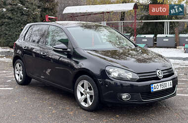 Хэтчбек Volkswagen Golf 2009 в 