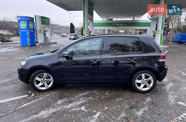 Хэтчбек Volkswagen Golf 2009 в 