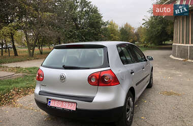 Хэтчбек Volkswagen Golf 2004 в Первомайске