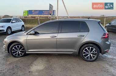 Хетчбек Volkswagen Golf 2015 в Львові