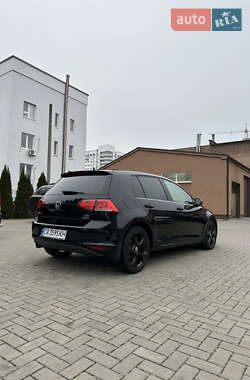 Хэтчбек Volkswagen Golf 2014 в Черкассах