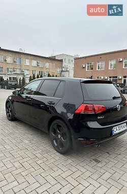 Хэтчбек Volkswagen Golf 2014 в Черкассах