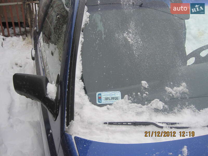 Хетчбек Volkswagen Golf 1993 в Красилові