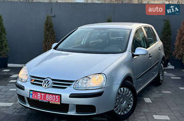 Хэтчбек Volkswagen Golf 2005 в Дрогобыче