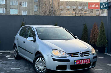 Хэтчбек Volkswagen Golf 2005 в Дрогобыче