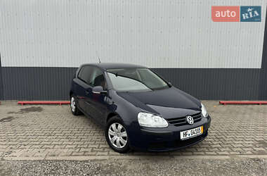 Хэтчбек Volkswagen Golf 2006 в Луцке