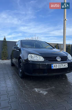 Хэтчбек Volkswagen Golf 2005 в Виннице