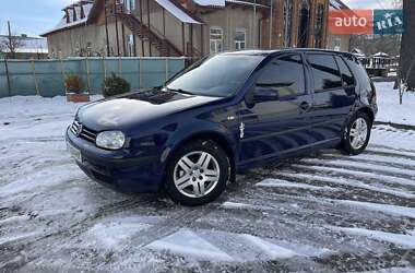 Хэтчбек Volkswagen Golf 2001 в Рожнятове