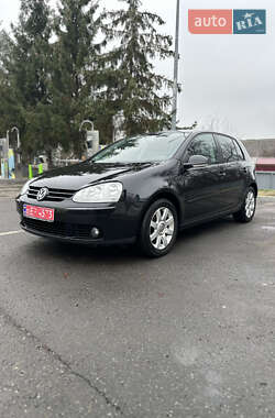 Хэтчбек Volkswagen Golf 2006 в Лубнах