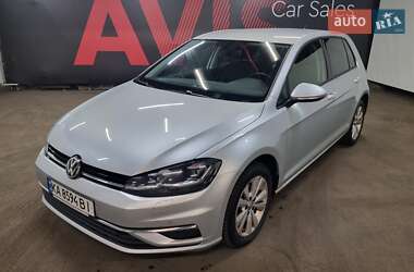 Хэтчбек Volkswagen Golf 2020 в Киеве