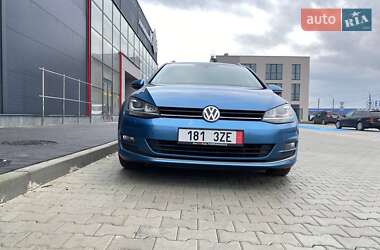 Универсал Volkswagen Golf 2013 в Калуше