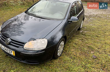 Хетчбек Volkswagen Golf 2005 в Івано-Франківську