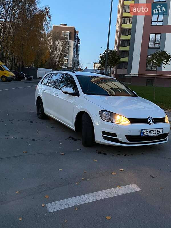 Универсал Volkswagen Golf 2016 в 