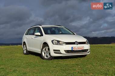 Универсал Volkswagen Golf 2016 в 