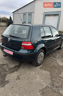 Хэтчбек Volkswagen Golf 2003 в Луцке