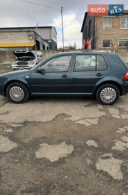 Хэтчбек Volkswagen Golf 2003 в Луцке