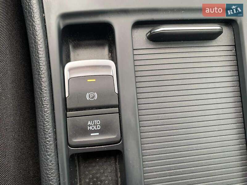 Універсал Volkswagen Golf 2016 в Києві