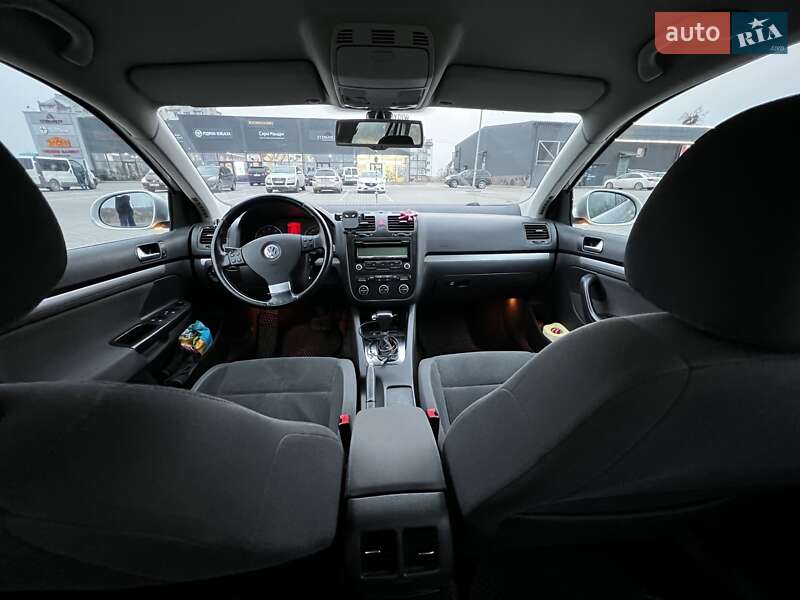 Універсал Volkswagen Golf 2009 в Львові