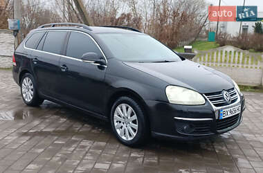 Универсал Volkswagen Golf 2009 в Остроге