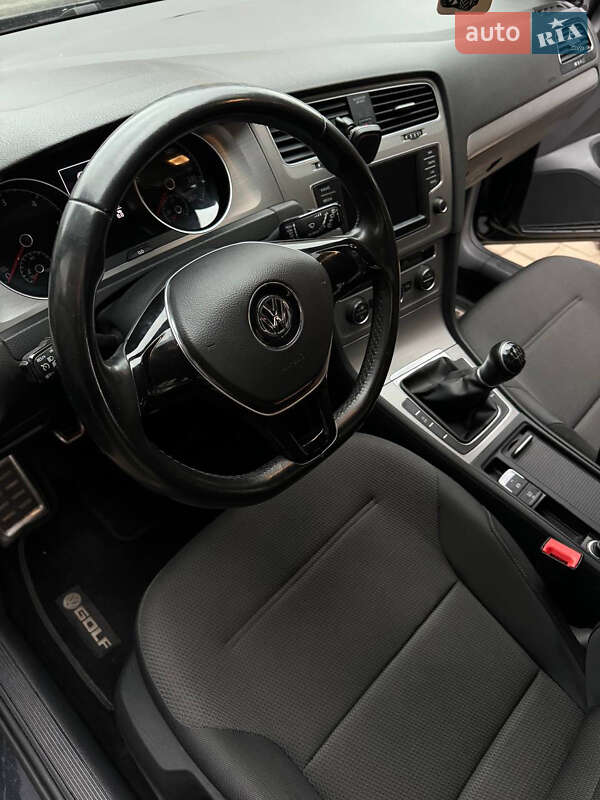 Универсал Volkswagen Golf 2016 в Владимире