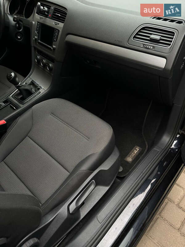Универсал Volkswagen Golf 2016 в Владимире