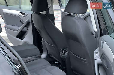 Хэтчбек Volkswagen Golf 2009 в Луцке