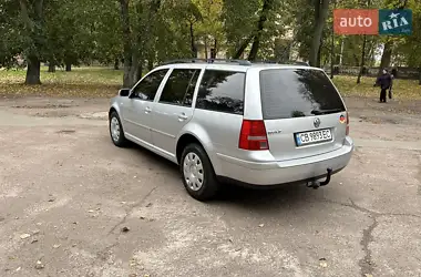 Volkswagen Golf 2003