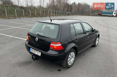 Хэтчбек Volkswagen Golf 2003 в Виннице