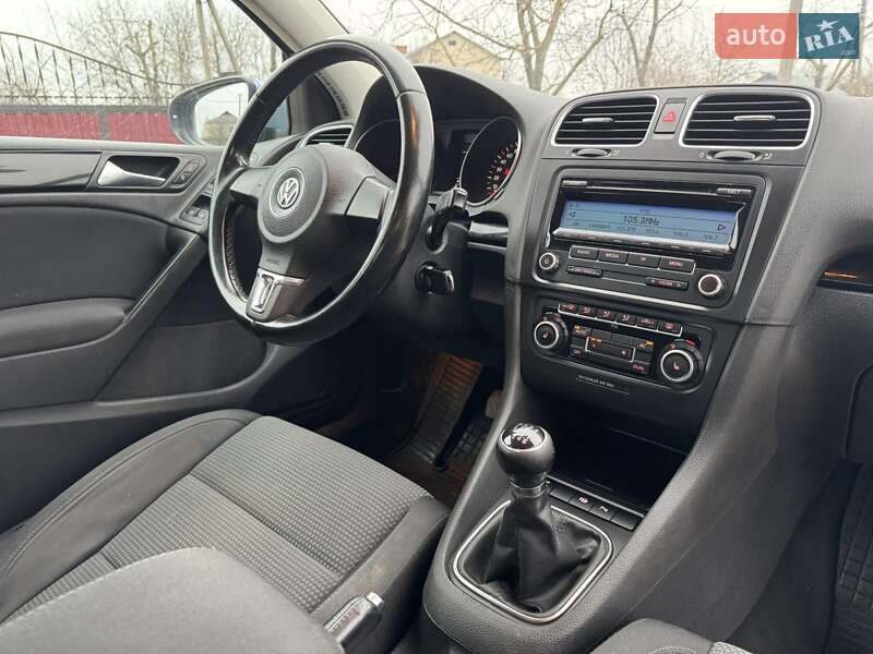 Хетчбек Volkswagen Golf 2009 в Кам'янець-Подільському